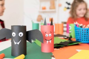 "Ни денег, ни кружков". Родители массово жалуются на сервис YaYa