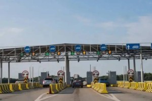 Казахстанцы могут бесплатно ездить по платным трассам