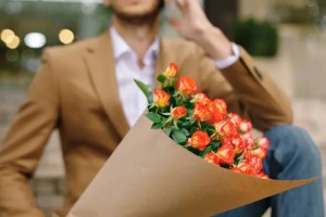 Массовый обман на 8 Марта: полиция предупредила казахстанцев