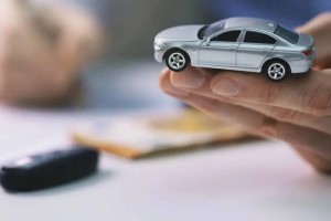 Авто за тысячу тенге: почему не стоит занижать стоимость при продаже, объяснили налоговики