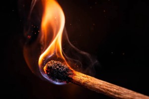 Облил бензином и поджёг сожительницу: суд вынес приговор костанайцу