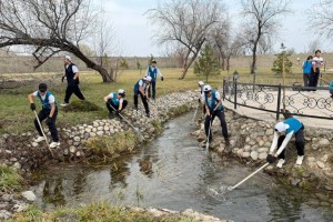 Юные казахстанцы принимают участие в республиканской акции «Мөлдір бұлақ»