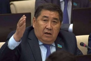 Депутат Бапи предложил “уехать“ противникам казахских традиций