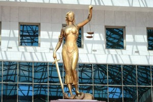 Запрет на выселение из жилья: Верховный суд разъяснил норму Конституции