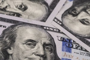 Доллар стремительно падать в обменниках