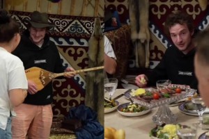 История с "обидевшимся" на казахстанцев путешественником получила продолжение