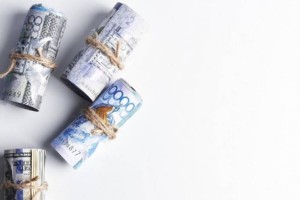 "Бизнес не выдержит". Депутат раскритиковал идею резкого повышения минимальной зарплаты