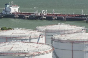 Мировые цены на нефть продолжают расти