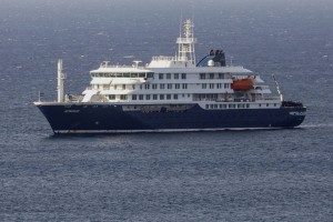 Три человека погибли после вспышки хантавируса на круизном лайнере