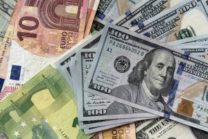 Курс доллара в обменниках Казахстана на 11 мая