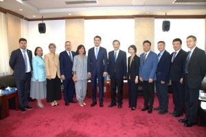 Ерлан Карин встретился с руководством China Media Group