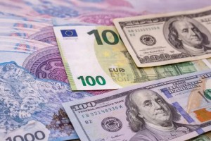 Курс доллара, евро и рубля в обменниках Казахстана на 23 мая