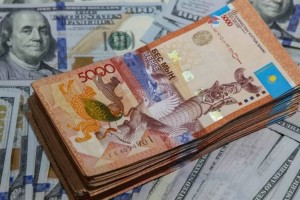 Курс доллара снова вырос: сколько стоит валюта в обменниках Казахстана 27 мая