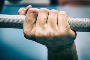 Мужчина застрелил брата и закопал тело в поле из-за спора о земле