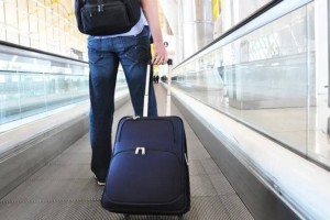 Мужчина 58 раз ударил подругу ножом и спрятал труп в чемодане