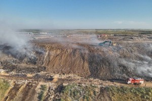 Пожар на мусорном полигоне в Астане: к тушению привлекли 120 человек и 150 единиц техники