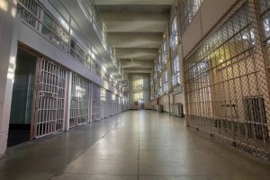 15-летнего парня приговорили к 100 годам заключения: что он натворил