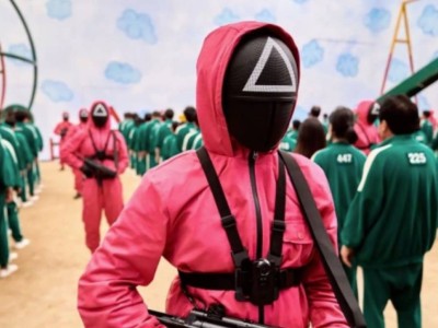 Где смотреть бесплатно «Игра в кальмара 3 сезон» в Казахстане.
