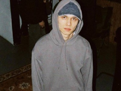Рузиль Минекаев взбудоражил фанатов постом на казахском языке.