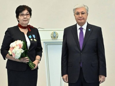 Труд учителя из Уральска отмечен высокой государственной наградой.