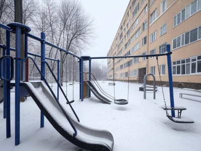 Автомобиль сбил ребенка у детской площадки в Актау.