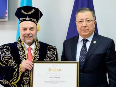 Награда в центре вихря скандалов: спорное решение КазНУ.