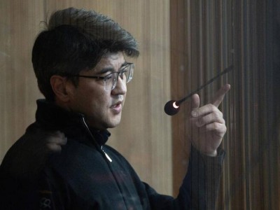 Сенатор объяснил, почему казахстанцам не показывают Бишимбаева в колонии.