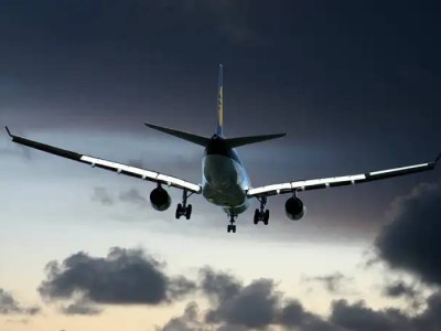Техническая неисправность заставила самолет Qazaq Air вернуться в Астану.