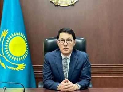 «Свои» на дороге: как подрядчик с родством в нацкомпании QazaqGaz Aimaq выигрывает миллиарды.