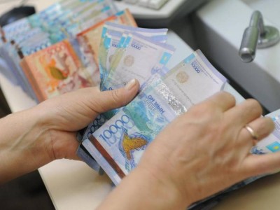 Возмещение ущерба после паводков в Казахстане.