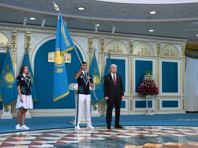 Президент Олимпиада ойындарына қатысатын спортшыларға мемлекеттік туды тапсырды.
