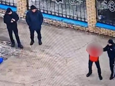 Плохое настроение привело к разрушению остановок в Петропавловске 😡🚏.