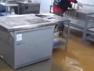 Подтопление школы в Кокшетау: последствия весеннего таяния.