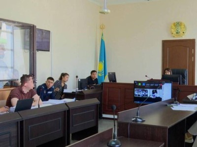 Громкий процесс в Костанае: обвиняемый требует зачитать тысячу страниц обвинения.