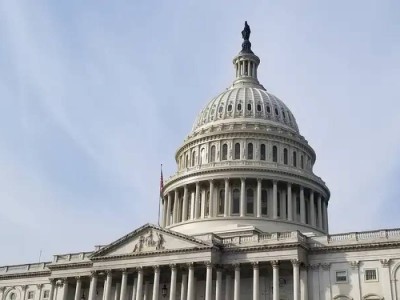 ЕС ужесточает санкции против России и готовит помощь Украине.