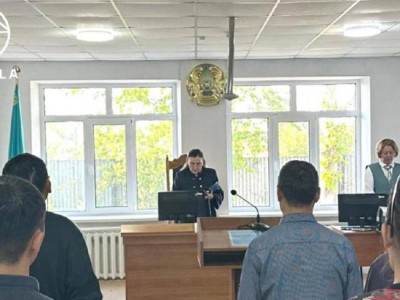Ударившего супругу из-за ревности акмолинца показательно судили перед односельчанами.