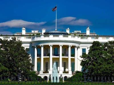 Байден обсудит с Трампом передачу власти и помощь Украине.