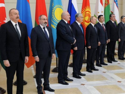 Токаев призвал укреплять СНГ и развивать взаимное доверие стран.