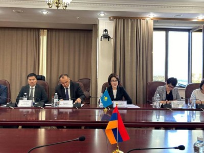 Казахстан и Армения укрепляют партнерство в сфере здравоохранения.