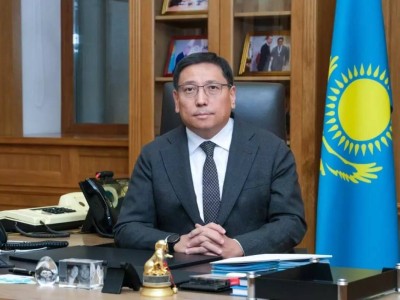 Акимат Алматы предупредил о фейковой рассылке от имени Ерболата Досаева.