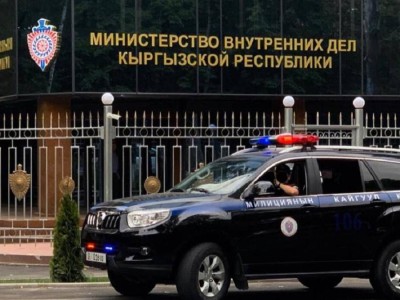 Раскрыты последствия беспорядков в Бишкеке для милиционеров.