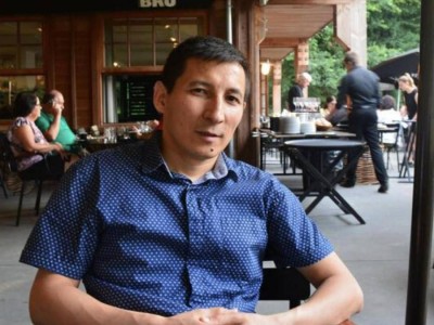 Экс-советник посла Казахстана в ОАЭ Сакен Мамаш арестован за избиение.