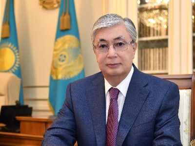 ЕВРОВЗГЛЯД ТОКАЕВА. СРЕДНИЕ ДЕРЖАВЫ В ДВУПОЛЯРНОМ МИРЕ.