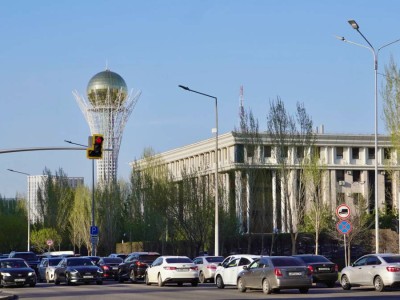 С 7 утра начинать рабочий день в Астане предложил депутат.