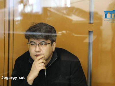 Суд отказал Куандыку Бишимбаеву в снижении алиментов: он специально переписал имущество на других.