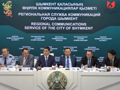 Акимат Шымкента угрожает СМИ за расследование о тендерах.