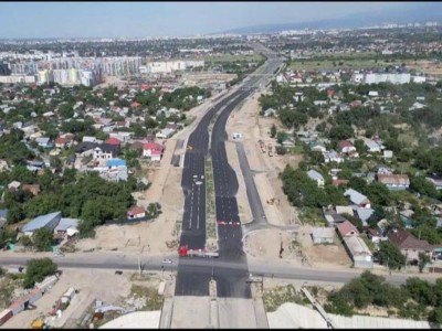 В Алматы наконец открыли движение на пробивке проспекта Абая.