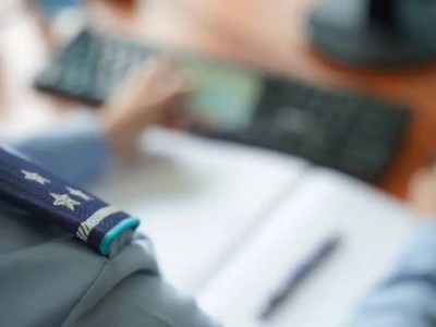 Сотрудники ЦОНа подделывали документы.