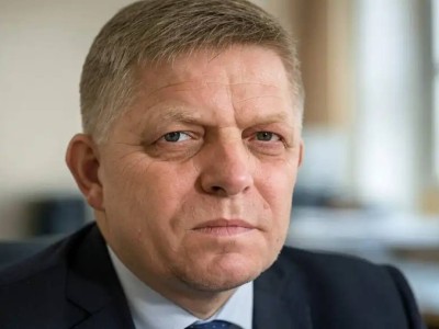“Никто мне не указ”: премьер Словакии едет в Москву на 9 мая вопреки ЕС.