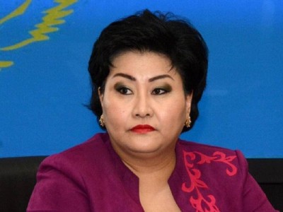 ХАМЕНОВА ОСТАЛАСЬ ДОМА.